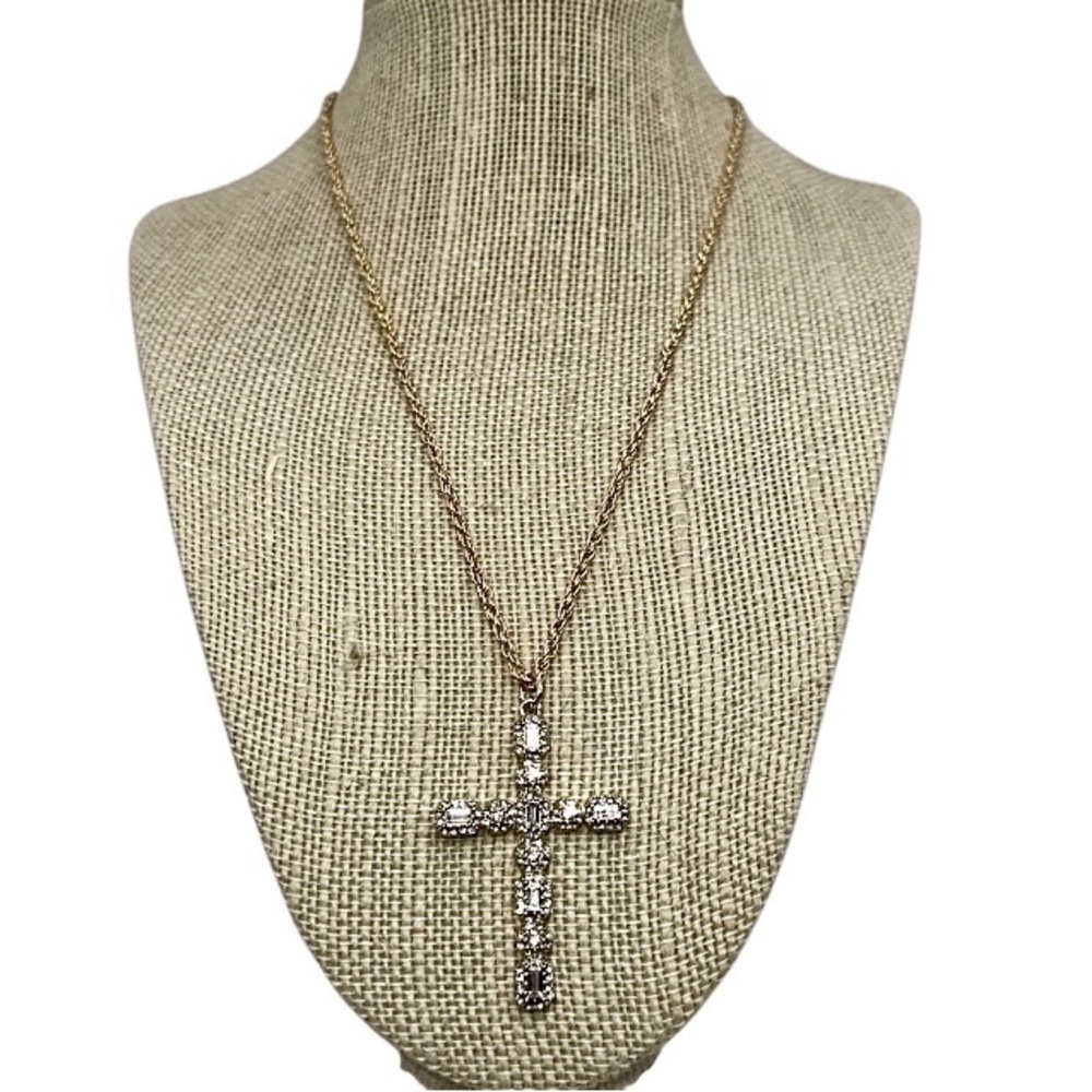 8 Other Reasons NWT Jeweled Cross Pendant Gold Toned Necklace - Picture 3 of 12